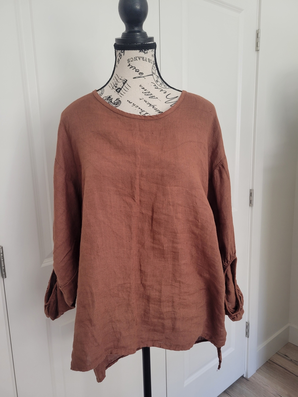 Bellambia 100% Linen Size M Rust Bubblesleeve Lagenlook.